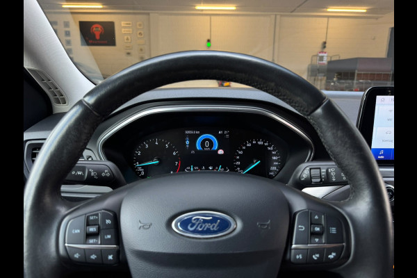Ford Focus 1.5 EcoBoost Titanium Business / NAP !! / 2de EIGENAAR / DEALER ONDERHOUDEN / AFN. TREKHAAK / WINTER + DESIGN PAKKET !