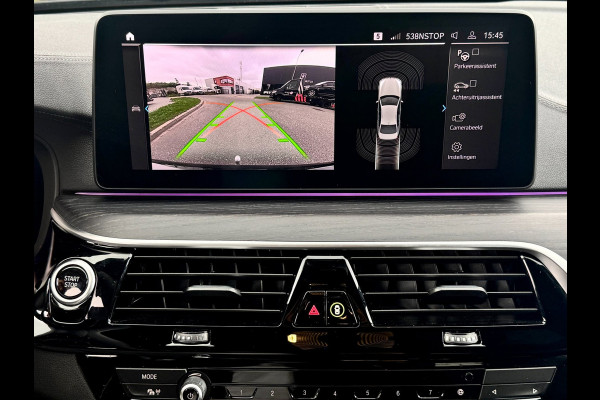 BMW 5 Serie 545e xDrive M-Sport | Trekhaak | 19 inch | Camera | ACC | Carplay | Dealer onderhouden | Stuurwiel verwarmd