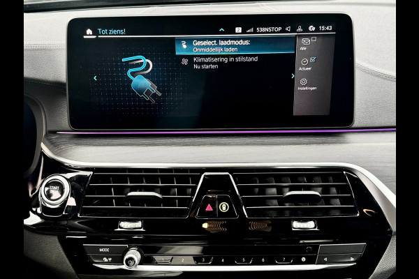 BMW 5 Serie 545e xDrive M-Sport | Trekhaak | 19 inch | Camera | ACC | Carplay | Dealer onderhouden | Stuurwiel verwarmd