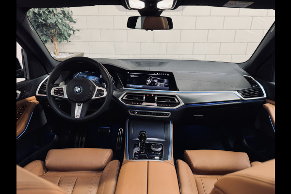 BMW X5 xDrive45e HighExe. M-Sport | Panorama | Trekhaak | Luchtv.