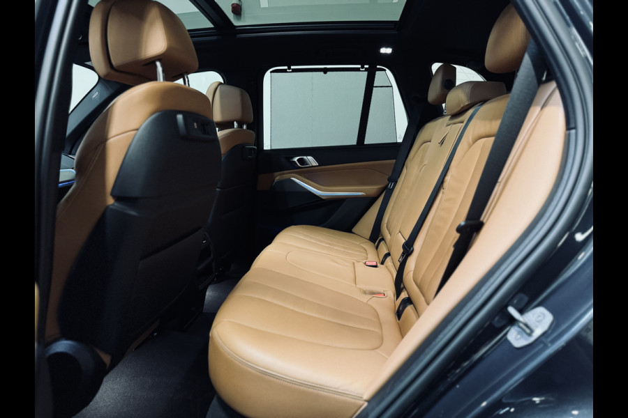 BMW X5 xDrive45e HighExe. M-Sport | Panorama | Trekhaak | Luchtv.