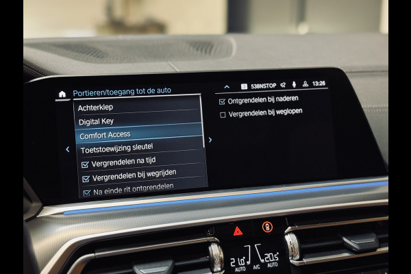 BMW X5 xDrive45e HighExe. M-Sport | Panorama | Trekhaak | Luchtv.