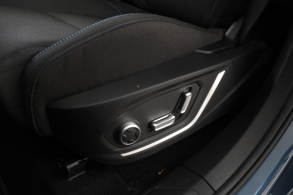 Lynk & Co 01 1.5 black pack!