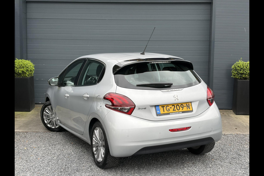 Peugeot 208 1.2 PureTech Blue Lease Executive ✓Dealer Onderhouden✓2e Eigenaar✓Navi✓Carplay✓Clima✓Cruise✓Pdc✓5 Deurs✓16'' Lm velgen✓N.A.P✓Apk tot 09-2027