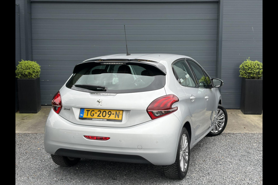 Peugeot 208 1.2 PureTech Blue Lease Executive ✓Dealer Onderhouden✓2e Eigenaar✓Navi✓Carplay✓Clima✓Cruise✓Pdc✓5 Deurs✓16'' Lm velgen✓N.A.P✓Apk tot 09-2027