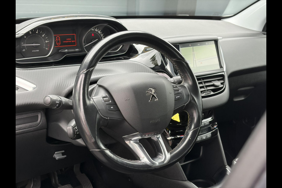 Peugeot 208 1.2 PureTech Blue Lease Executive ✓Dealer Onderhouden✓2e Eigenaar✓Navi✓Carplay✓Clima✓Cruise✓Pdc✓5 Deurs✓16'' Lm velgen✓N.A.P✓Apk tot 09-2027