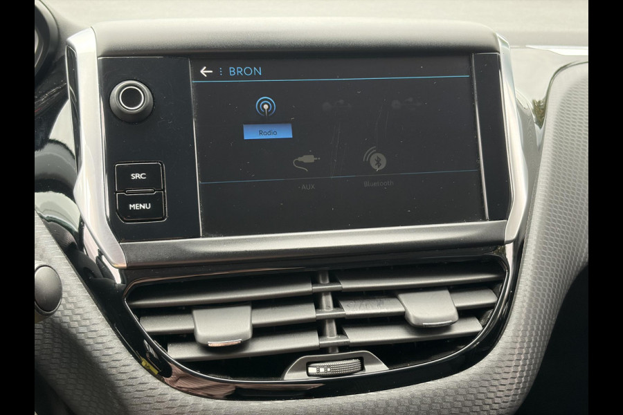 Peugeot 208 1.2 PureTech Blue Lease Executive ✓Dealer Onderhouden✓2e Eigenaar✓Navi✓Carplay✓Clima✓Cruise✓Pdc✓5 Deurs✓16'' Lm velgen✓N.A.P✓Apk tot 09-2027