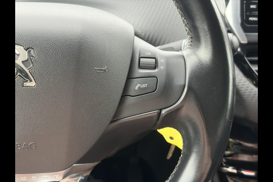 Peugeot 208 1.2 PureTech Blue Lease Executive ✓Dealer Onderhouden✓2e Eigenaar✓Navi✓Carplay✓Clima✓Cruise✓Pdc✓5 Deurs✓16'' Lm velgen✓N.A.P✓Apk tot 09-2027