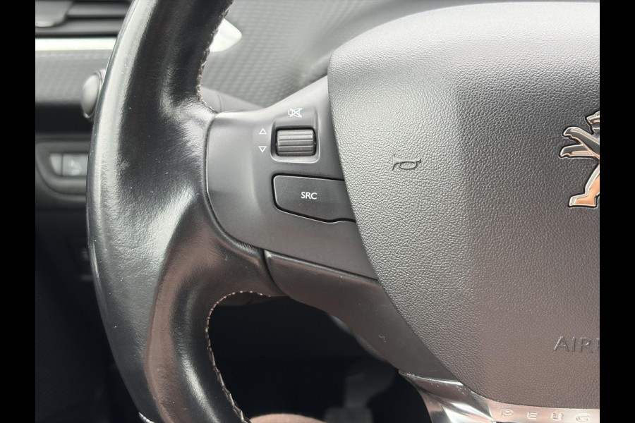 Peugeot 208 1.2 PureTech Blue Lease Executive ✓Dealer Onderhouden✓2e Eigenaar✓Navi✓Carplay✓Clima✓Cruise✓Pdc✓5 Deurs✓16'' Lm velgen✓N.A.P✓Apk tot 09-2027
