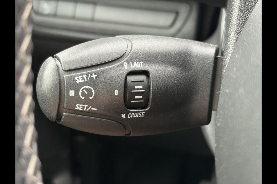 Peugeot 208 1.2 PureTech Blue Lease Executive ✓Dealer Onderhouden✓2e Eigenaar✓Navi✓Carplay✓Clima✓Cruise✓Pdc✓5 Deurs✓16'' Lm velgen✓N.A.P✓Apk tot 09-2027