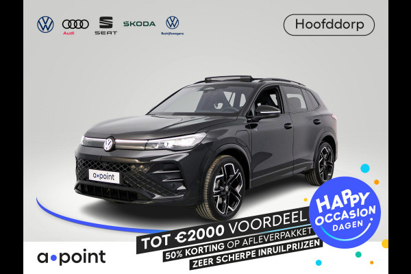 Volkswagen Tiguan 1.5 eHybrid R-Line Edition 272 pk Automaat (DSG) | Verlengde garantie | Navigatie | Panorama dak | Trekhaak (wegklapbaar) | Achteruitrijcamera (park assist) | Rondomzicht camera | Black-Style pakket | R-Line |