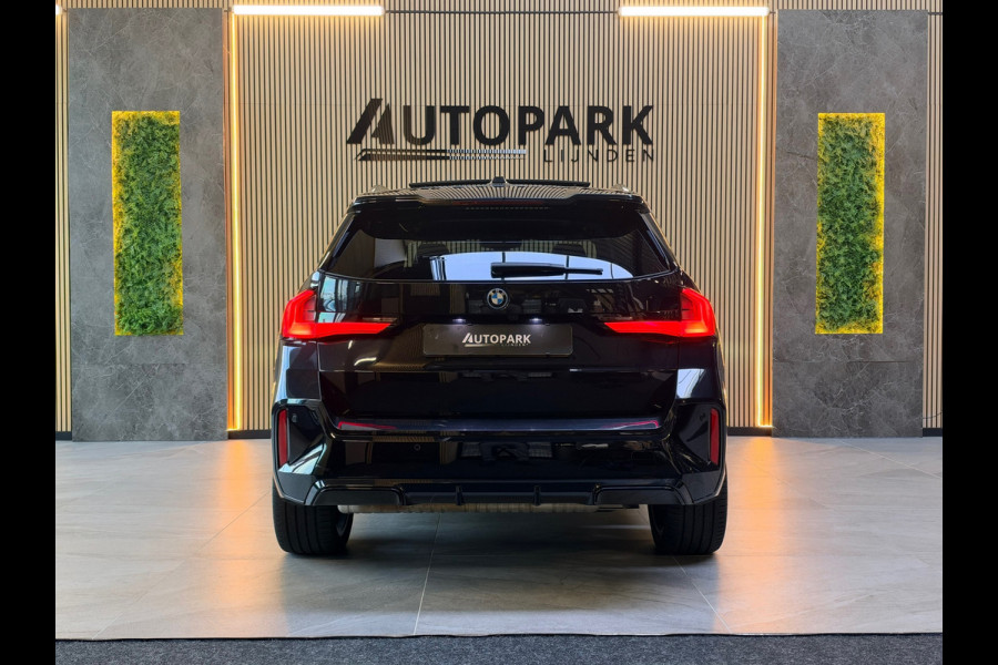 BMW X1 XDrive25e |M-Sport|PANO|HuD|H&K|MASSAGE|360 CAMERA|KEYLESS|21 INCH|PLUG IN HYBRIDE|SFEERVERLICHTING|DEALER ONDERHOUDEN|VOL!