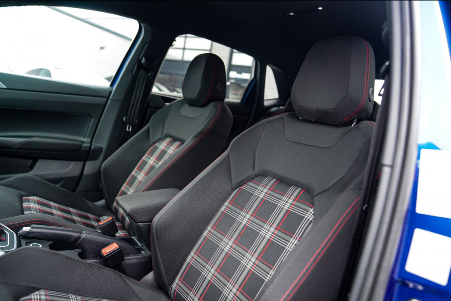 Volkswagen Polo 2.0 TSI GTI | LED | Stoelverwarming | Achteruitrijcamera | Apple Carplay | Climatronic | 200PK | NAP