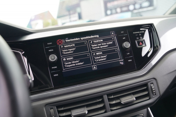 Volkswagen Polo 2.0 TSI GTI | LED | Stoelverwarming | Achteruitrijcamera | Apple Carplay | Climatronic | 200PK | NAP
