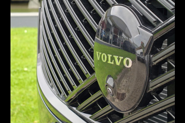 Volvo XC90 T8 405PK AWD Ultra Black Edition Plug-in hybrid | BLIS | Luchtvering | Trekhaak | B&W | Elektr. Stoelen | ACC | HUD | Pano |