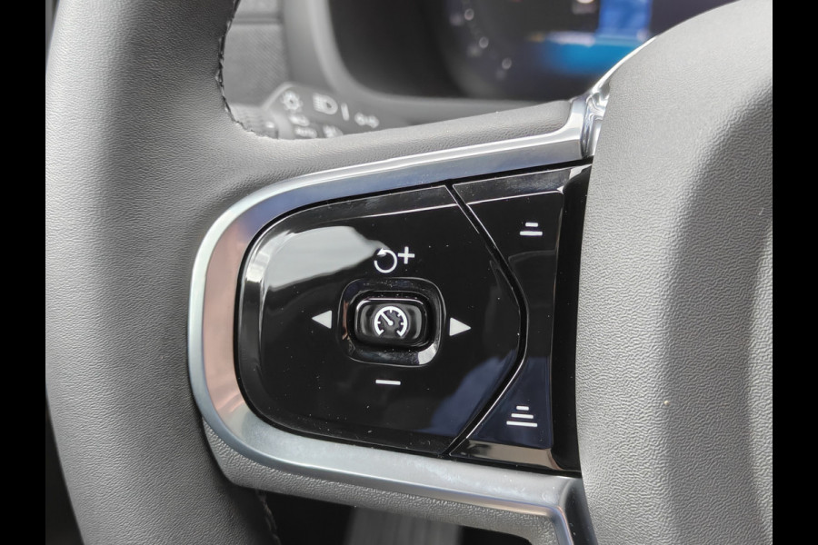 Volvo XC90 T8 405PK AWD Ultra Black Edition Plug-in hybrid | BLIS | Luchtvering | Trekhaak | B&W | Elektr. Stoelen | ACC | HUD | Pano |