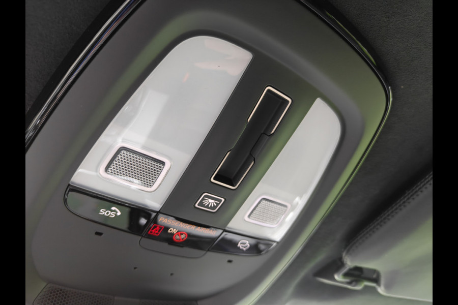 Volvo XC90 T8 405PK AWD Ultra Black Edition Plug-in hybrid | BLIS | Luchtvering | Trekhaak | B&W | Elektr. Stoelen | ACC | HUD | Pano |