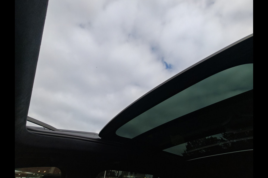 Volvo XC90 T8 405PK AWD Ultra Black Edition Plug-in hybrid | BLIS | Luchtvering | Trekhaak | B&W | Elektr. Stoelen | ACC | HUD | Pano |