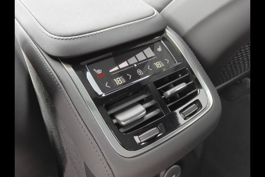 Volvo XC90 T8 405PK AWD Ultra Black Edition Plug-in hybrid | BLIS | Luchtvering | Trekhaak | B&W | Elektr. Stoelen | ACC | HUD | Pano |