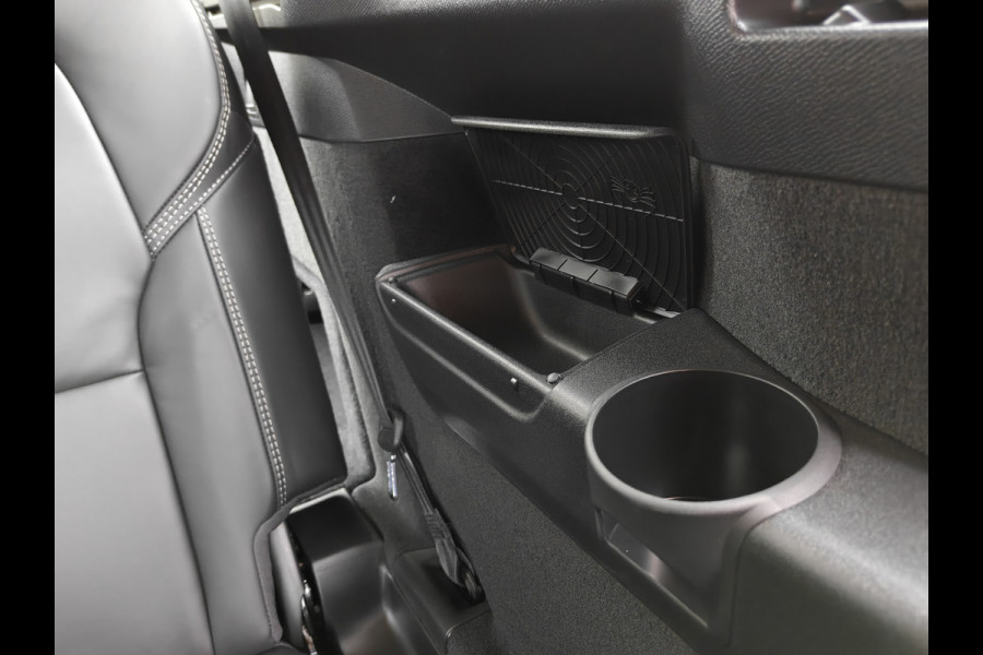 Volvo XC90 T8 405PK AWD Ultra Black Edition Plug-in hybrid | BLIS | Luchtvering | Trekhaak | B&W | Elektr. Stoelen | ACC | HUD | Pano |