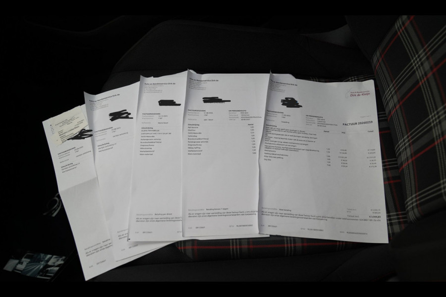 Volkswagen Polo 2.0 TSI GTI | LED | Stoelverwarming | Achteruitrijcamera | Apple Carplay | Climatronic | 200PK | NAP