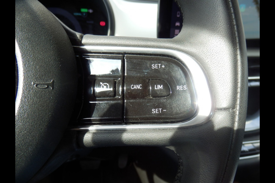 Fiat 500E 42 kWh Icon 42 kWh | SOH 96 % I Camera | Chroompakket | Park. sens. v+a I