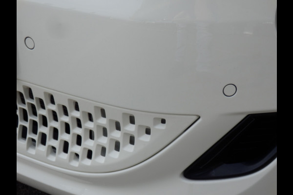 Fiat 500E 42 kWh Icon 42 kWh | SOH 96 % I Camera | Chroompakket | Park. sens. v+a I