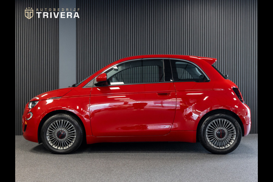 Fiat 500E RED 24 kWh l SoH 93% l CAMERA l 1ste eigenaar l CARPLAY l LMV l BTW auto l Zeer lage km's l als nieuw