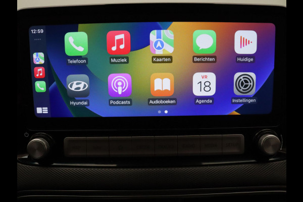 Hyundai Kona EV Limited 64 kWh Apple Carplay/Android Auto | Climate