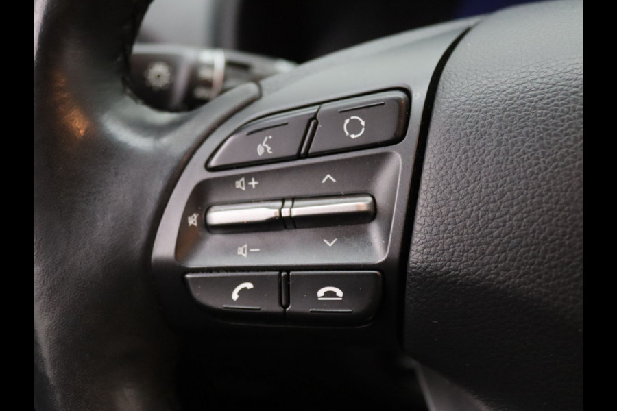 Hyundai Kona EV Limited 64 kWh Apple Carplay/Android Auto | Climate