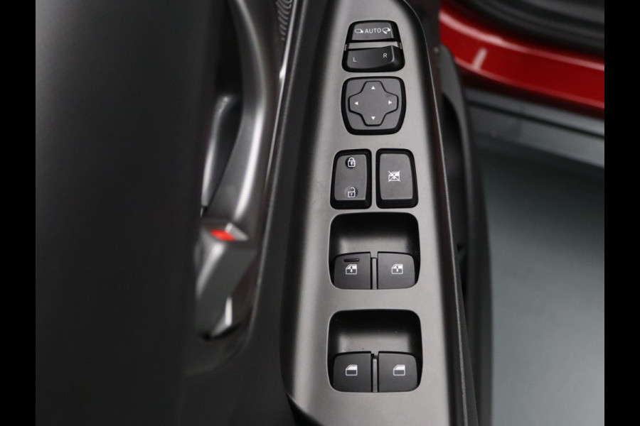 Hyundai Kona EV Limited 64 kWh Apple Carplay/Android Auto | Climate