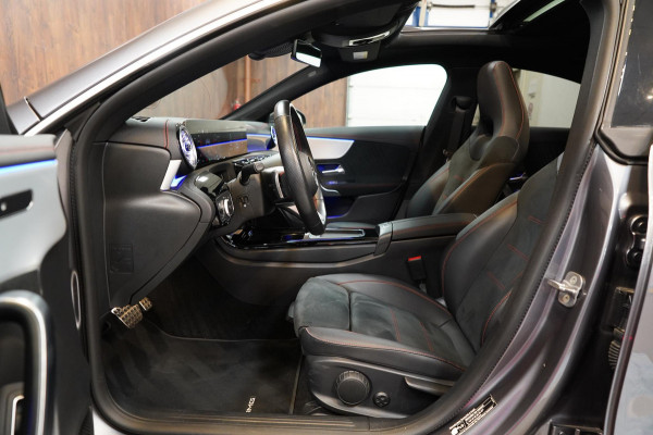 Mercedes-Benz CLA-Klasse 250 e AMG Line Pano|Burmester|Dealer onderh|Sfeerverlichting|19 inch