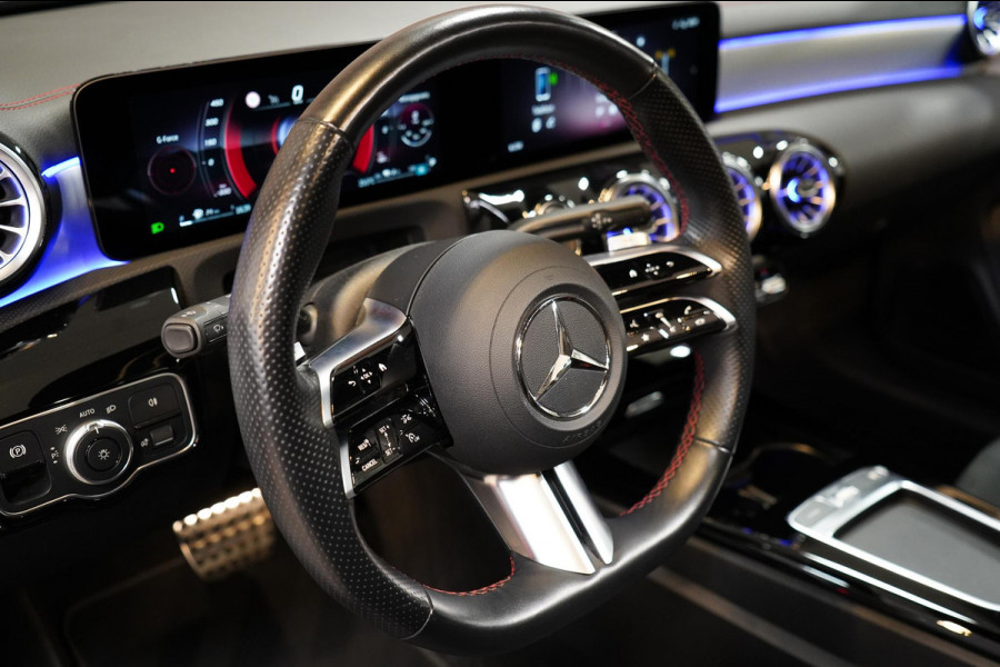 Mercedes-Benz CLA-Klasse 250 e AMG Line Pano|Burmester|Dealer onderh|Sfeerverlichting|19 inch