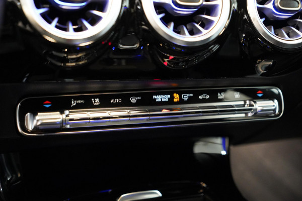 Mercedes-Benz CLA-Klasse 250 e AMG Line Pano|Burmester|Dealer onderh|Sfeerverlichting|19 inch