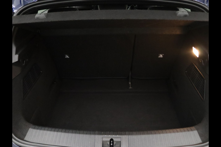 Renault Mégane E-Tech EV60 Optimum Charge Iconic Apple Carplay/Android Auto | Climate