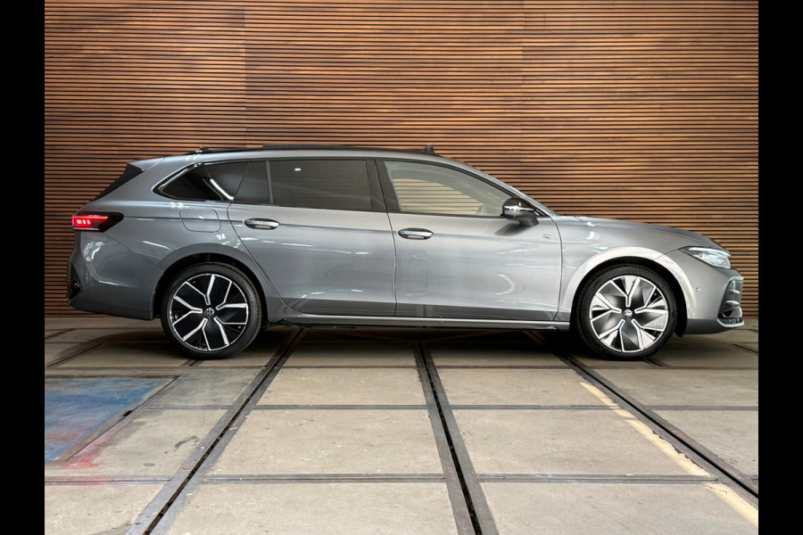 Volkswagen Passat Variant 1.5 eHybrid R-Line Black Edition |Garantie tot 2031 |272PK|Pano|Matrix|H&K Sound|Leder |Massage|Trekhaak