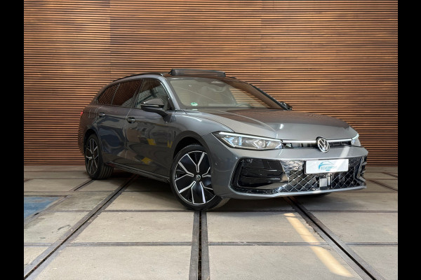 Volkswagen Passat Variant 1.5 eHybrid R-Line Black Edition |Garantie tot 2031 |272PK|Pano|Matrix|H&K Sound|Leder |Massage|Trekhaak