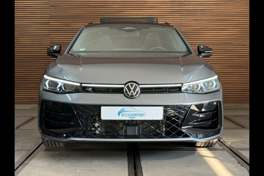 Volkswagen Passat Variant 1.5 eHybrid R-Line Black Edition |Garantie tot 2031 |272PK|Pano|Matrix|H&K Sound|Leder |Massage|Trekhaak