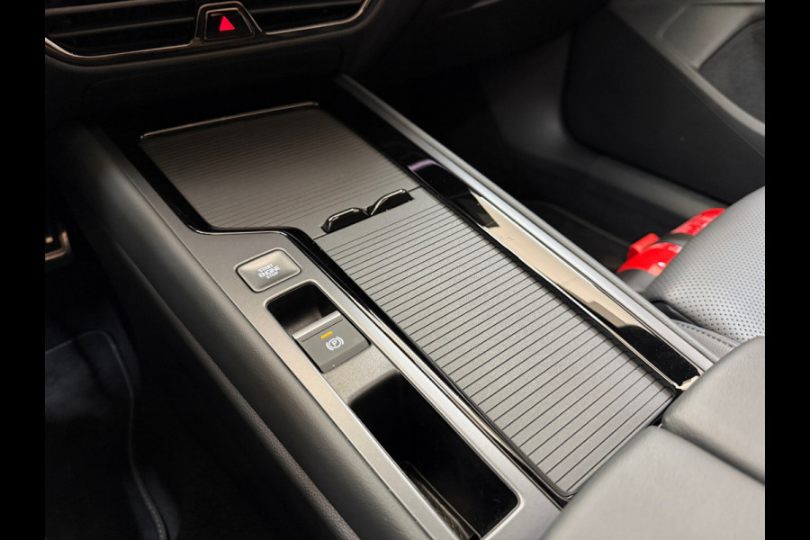 Volkswagen Passat Variant 1.5 eHybrid R-Line Black Edition |Garantie tot 2031 |272PK|Pano|Matrix|H&K Sound|Leder |Massage|Trekhaak