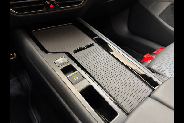 Volkswagen Passat Variant 1.5 eHybrid R-Line Black Edition |Garantie tot 2031 |272PK|Pano|Matrix|H&K Sound|Leder |Massage|Trekhaak