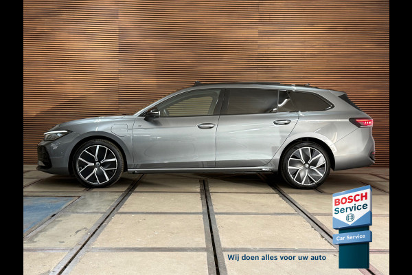 Volkswagen Passat Variant 1.5 eHybrid R-Line Black Edition |Garantie tot 2031 |272PK|Pano|Matrix|H&K Sound|Leder |Massage|Trekhaak