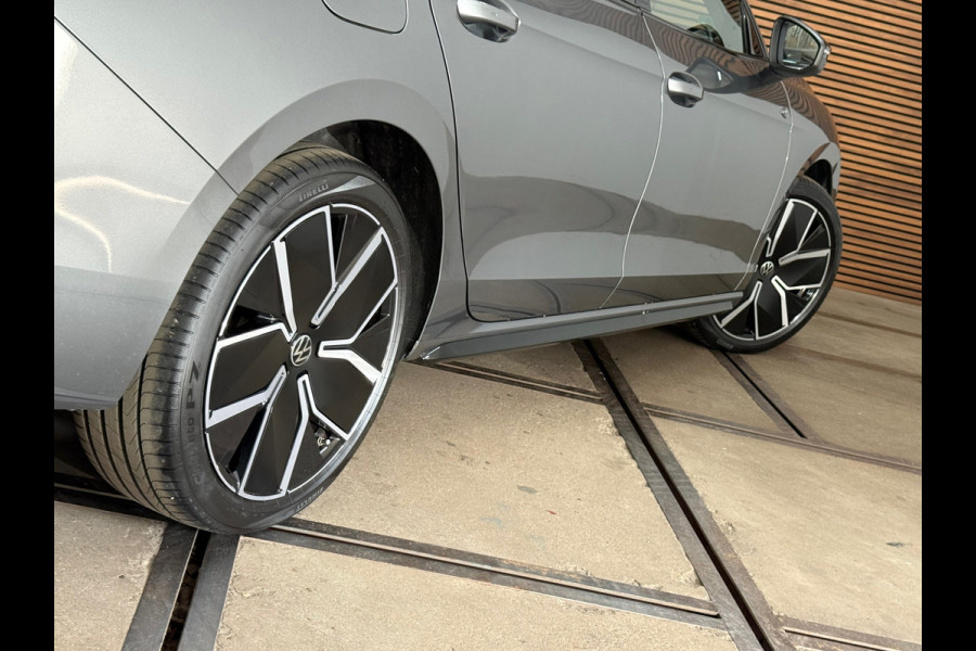 Volkswagen Passat Variant 1.5 eHybrid R-Line Black Edition |Garantie tot 2031 |272PK|Pano|Matrix|H&K Sound|Leder |Massage|Trekhaak