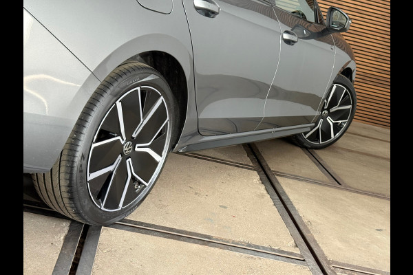 Volkswagen Passat Variant 1.5 eHybrid R-Line Black Edition |Garantie tot 2031 |272PK|Pano|Matrix|H&K Sound|Leder |Massage|Trekhaak