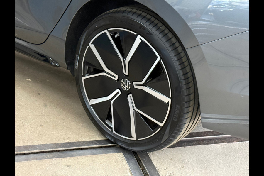 Volkswagen Passat Variant 1.5 eHybrid R-Line Black Edition |Garantie tot 2031 |272PK|Pano|Matrix|H&K Sound|Leder |Massage|Trekhaak