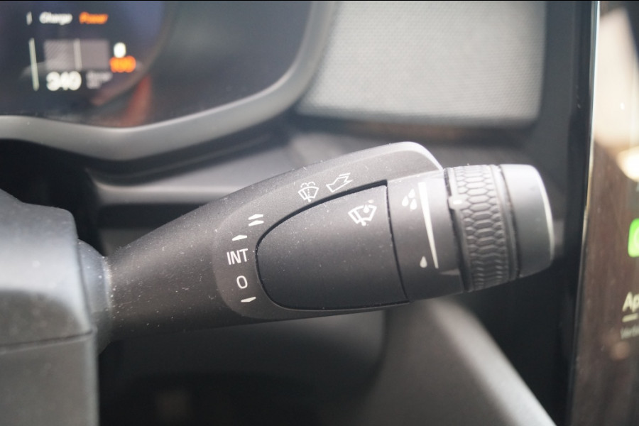 Polestar 2 Standard Range Single Motor 69kWh Plus Pack -SOH92%-PANO-