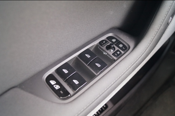 Polestar 2 Standard Range Single Motor 69kWh Plus Pack -SOH92%-PANO-