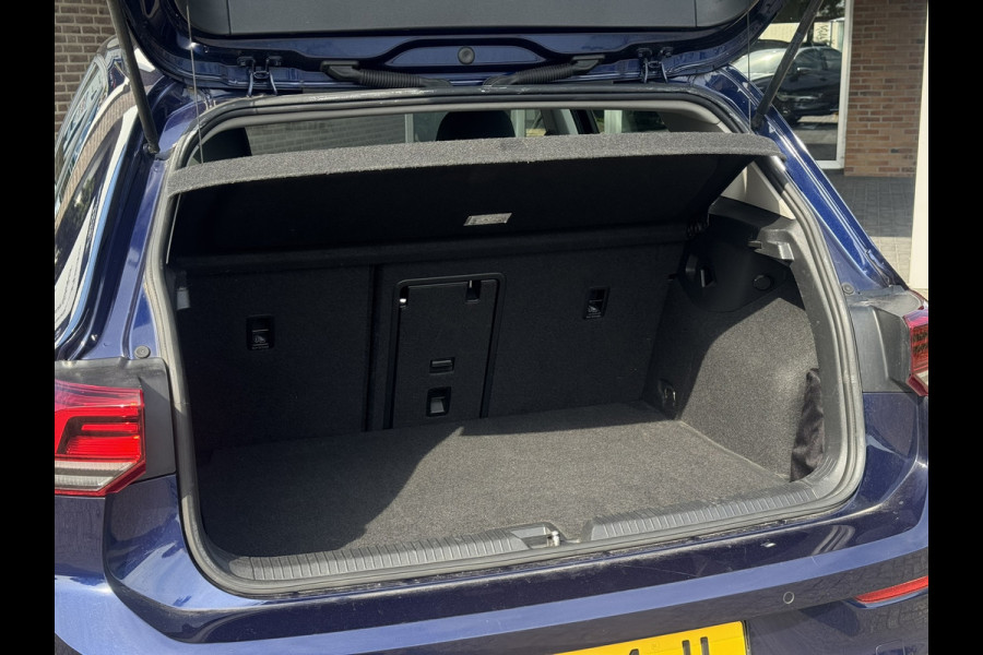Volkswagen Golf 1.5 eTSI Style | Navi, Carplay/Android, PDC, ACC, Stoel+Stuurverw., Sfeerverl., 18'' LMV |