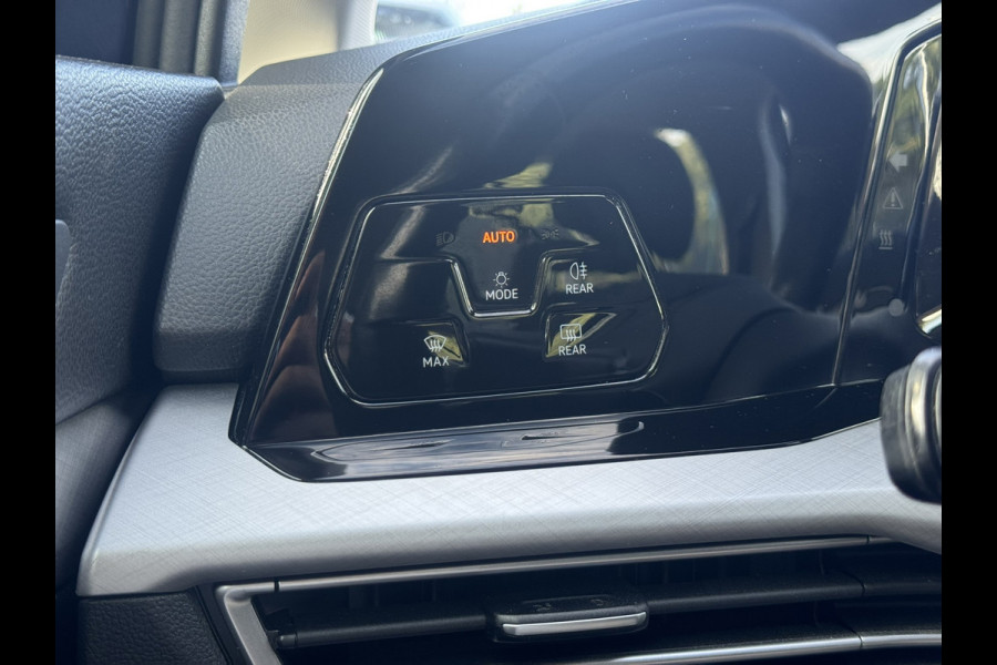 Volkswagen Golf 1.5 eTSI Style | Navi, Carplay/Android, PDC, ACC, Stoel+Stuurverw., Sfeerverl., 18'' LMV |