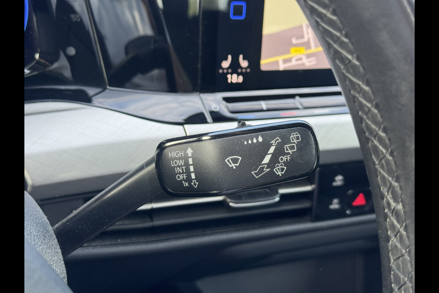 Volkswagen Golf 1.5 eTSI Style | Navi, Carplay/Android, PDC, ACC, Stoel+Stuurverw., Sfeerverl., 18'' LMV |