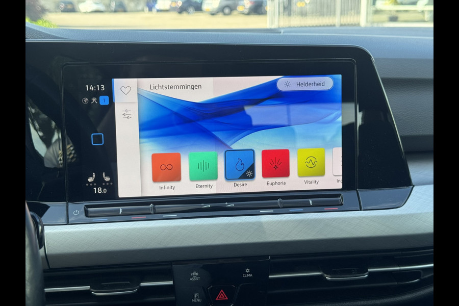 Volkswagen Golf 1.5 eTSI Style | Navi, Carplay/Android, PDC, ACC, Stoel+Stuurverw., Sfeerverl., 18'' LMV |